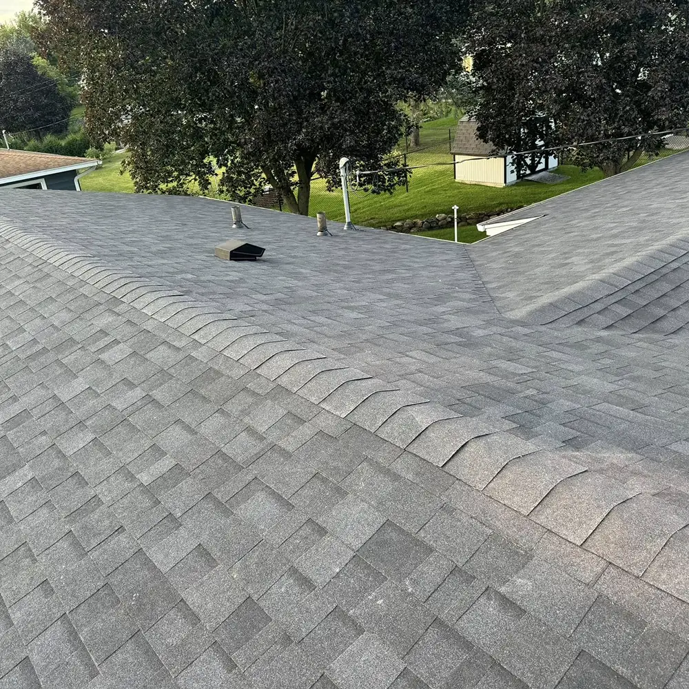 asphalt roofing service